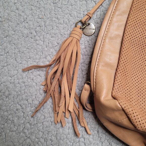 Lucky Brand Crossbody Bag Ebon Tan Leather Perforated Tassel Hobo Shoulder Boho - Picture 3 of 10